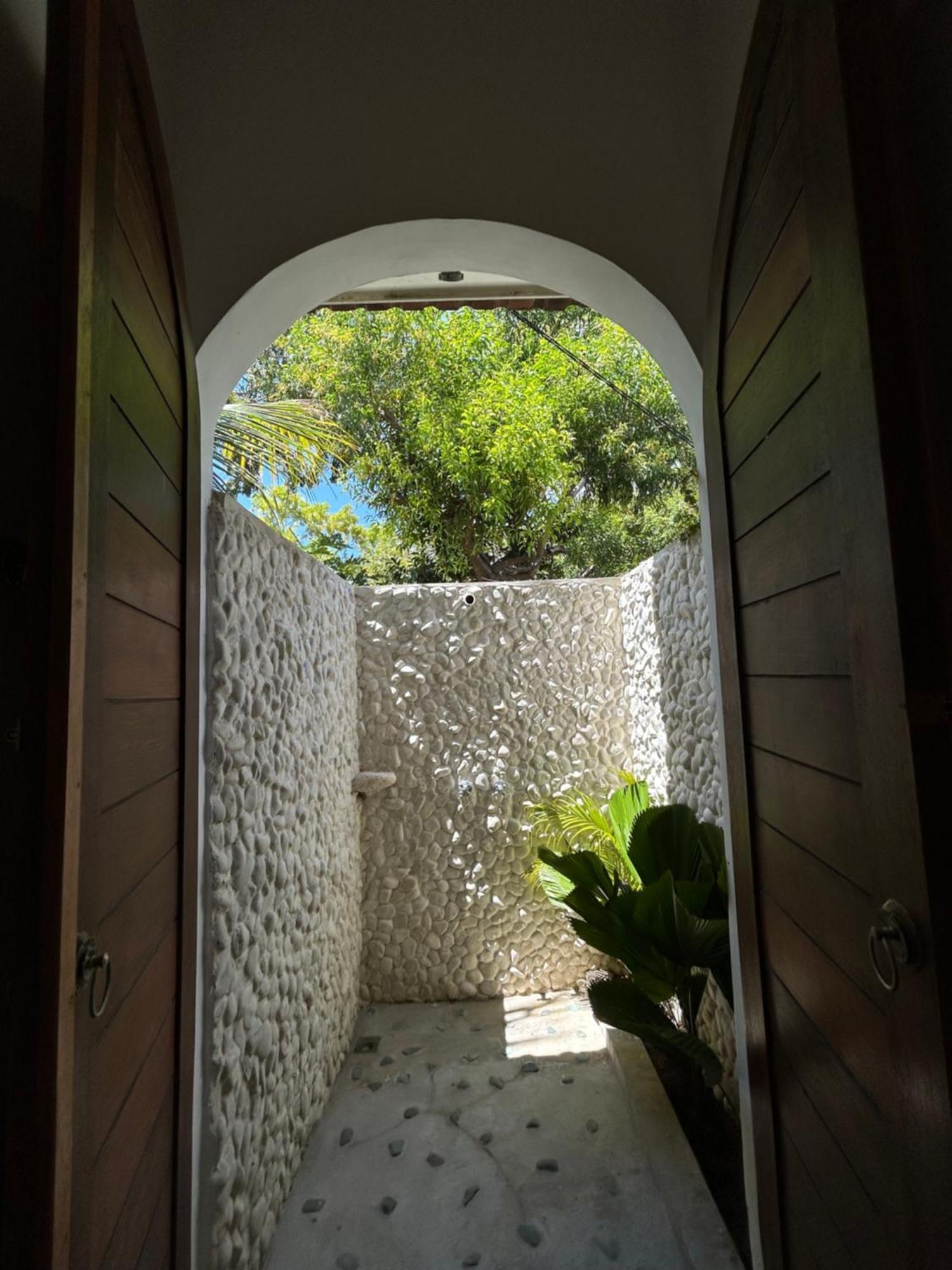 La Kreyiol Bed & Breakfast Uluwatu  Bagian luar foto