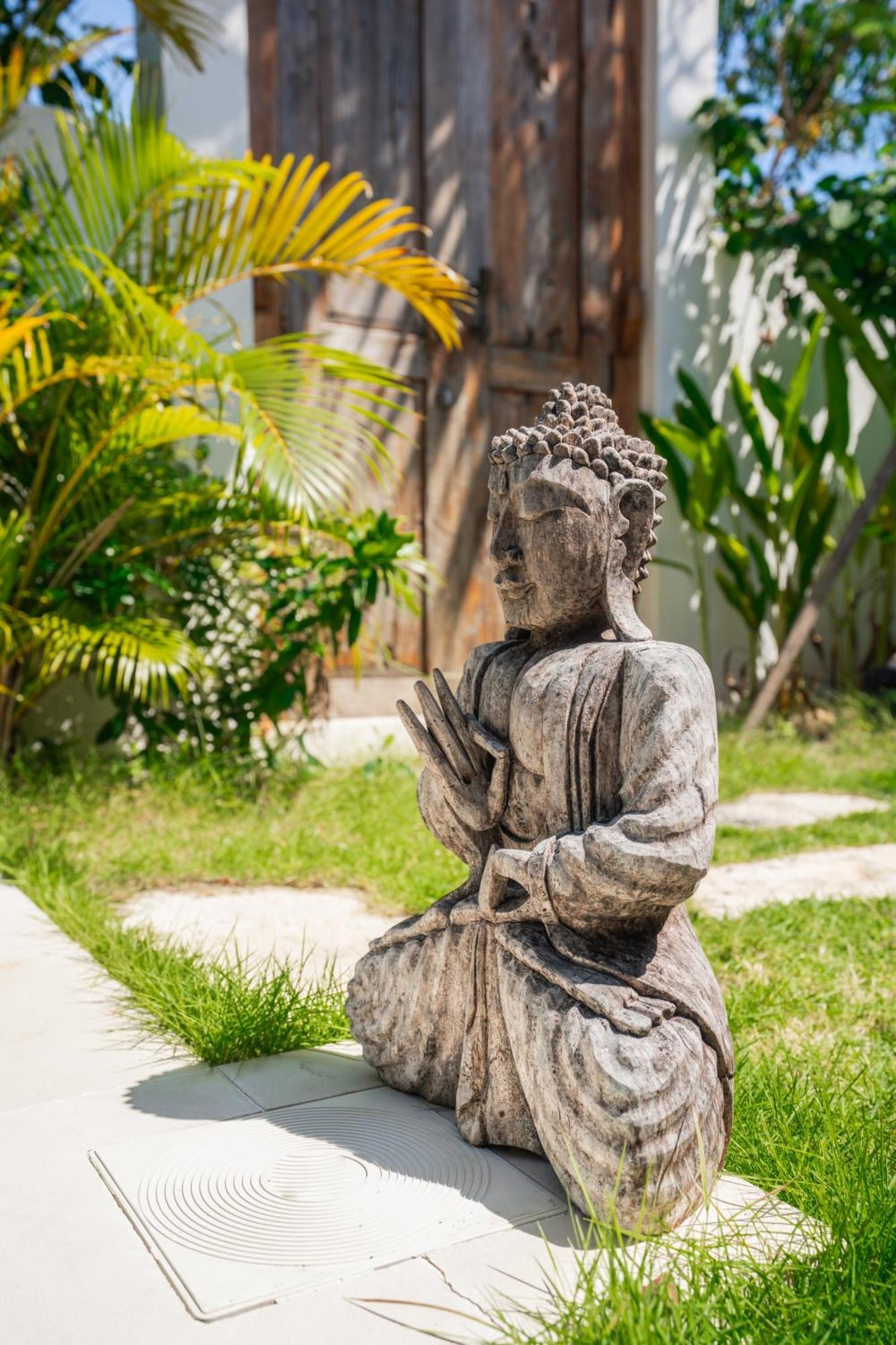 La Kreyiol Bed & Breakfast Uluwatu  Bagian luar foto